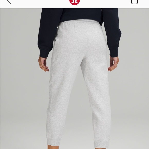 ☑️LULULEMON SCUBA CROPPED 7/8 JOGGER LIGHT GRAY XXS - Picture 3 of 8